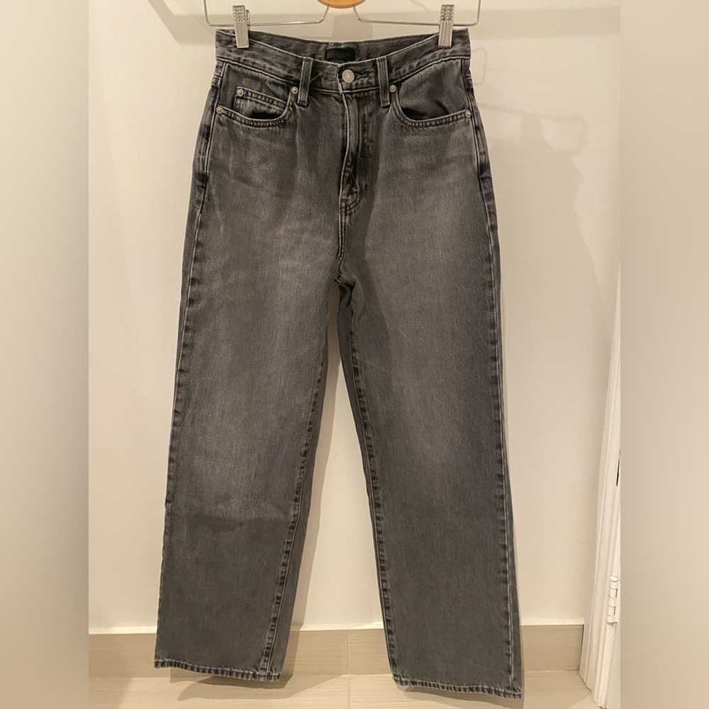 Uniqlo Gray Straight-Leg Jeans